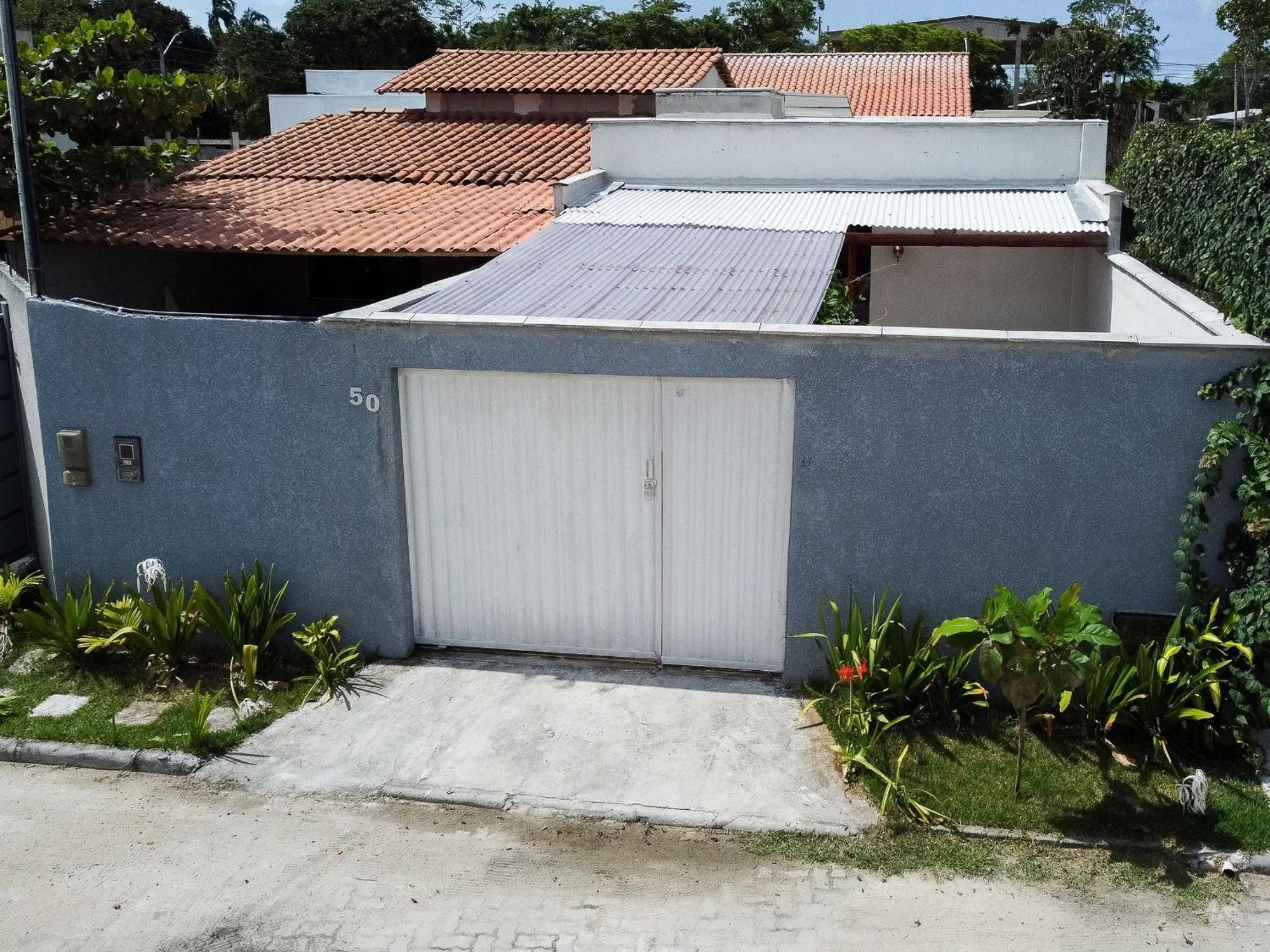 Casa Com 2 Quartos Em Tranquilo, Com Cama King, Ar-condicionado, Wi-fi Rapido, Cozinha Equipada E Garagem Privativa Holiday home Porto Seguro